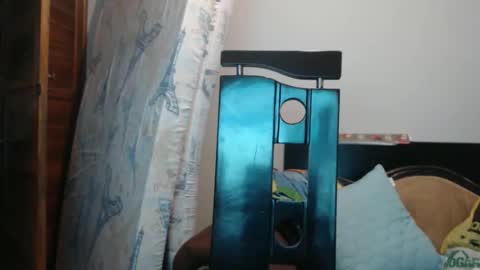 Snapshot of mollybunny01 chatting on December 22, 4:09 am Molly Bunny online show from December 22, 4:09 am