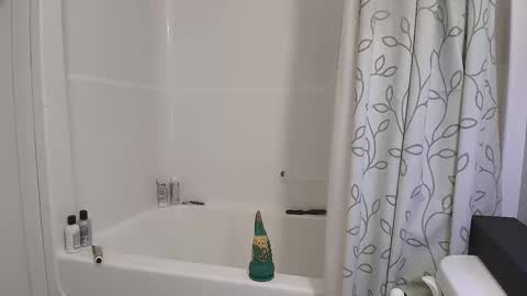 Snapshot of mollygordan chatting on December 14, 1:16 pm Molly Gordan online show from December 14, 1:16 pm