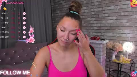 hi im Molly heregreat boobs big heart  warm pussy  online show from October 10, 12:42 am