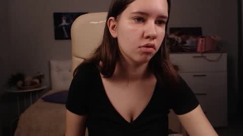 Molly online show from November 17, 10:32 am