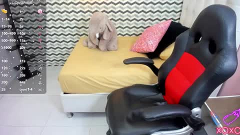 MOLLY online show from November 12, 7:13 pm