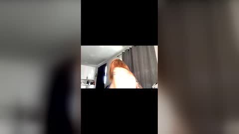 Snapshot of mollystarrr chatting on March 9, 12:25 am Mollystarrr online show from March 9, 12:25 am