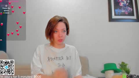 Snapshot of mollystouch chatting on March 25, 2:28 am Amely online show from March 25, 2:28 am