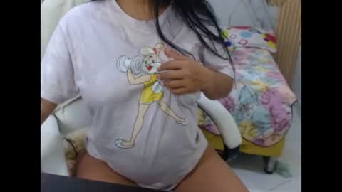 mom online show from June 11, 5:00 pm