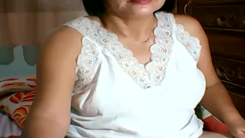 mombastic55 online show from May 22, 9:09 pm