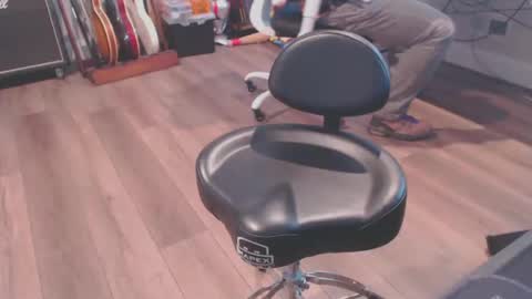 momer85 online show from December 30, 6:38 pm