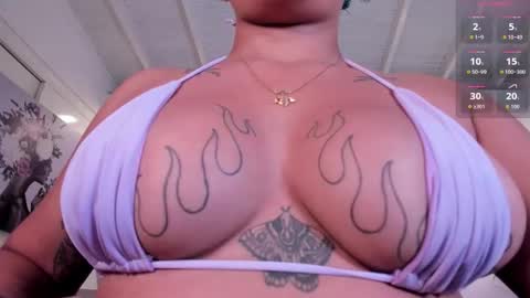 Momo  online show from November 18, 1:55 am