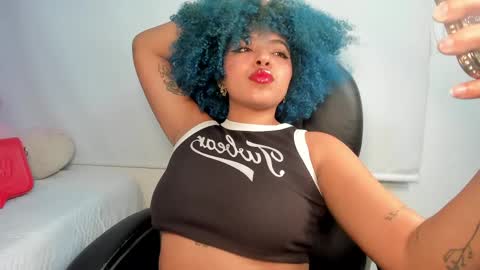 Momo  online show from April 10, 4:06 am