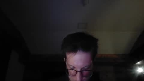 Snapshot of moms_little_monster chatting on February 12, 9:21 pm moms_little_monster online show from February 12, 9:21 pm