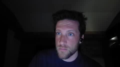 Snapshot of moms_little_monster chatting on February 15, 12:40 am moms_little_monster online show from February 15, 12:40 am