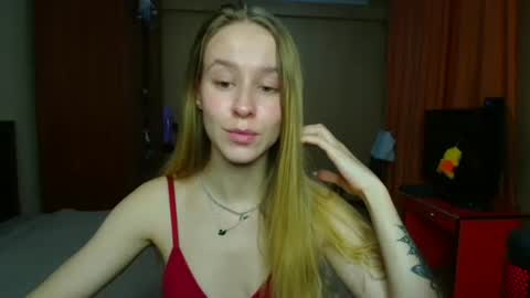 Snapshot of mona__liza chatting on October 11, 6:06 pm Mona online show from October 11, 6:06 pm