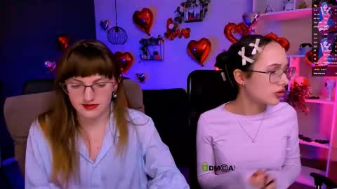 Mona  online show from March 10, 8:03 pm