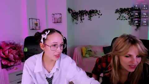 Snapshot of mona_cloud chatting on June 18, 6:56 pm Mona online show from June 18, 6:56 pm