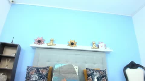 paola online show from October 28, 2:31 pm