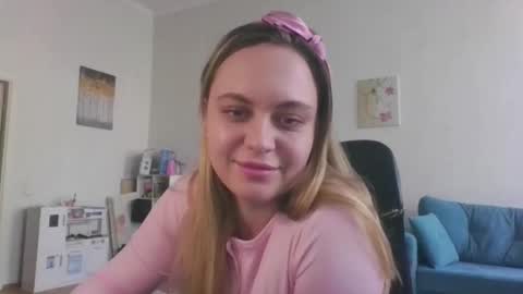 Snapshot of monarise chatting on March 23, 9:46 am monarise online show from March 23, 9:46 am