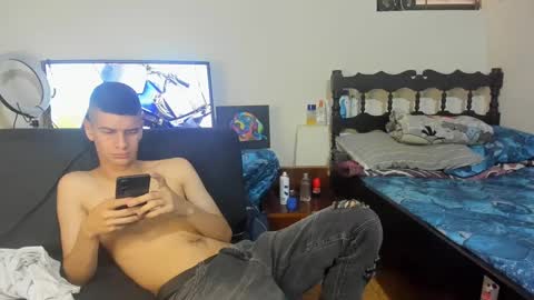 nicolas online show from December 20, 6:02 pm