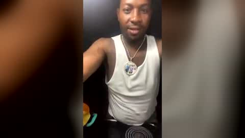 Snapshot of mone_babie_coo chatting on July 12, 11:45 am Moneybaby online show from July 12, 11:45 am