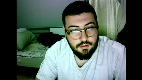 Snapshot of moneyman__24 chatting on December 9, 1:18 am Mert online show from December 9, 1:18 am