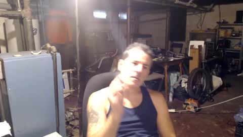 Snapshot of moneymfk chatting on August 7, 9:06 pm moneymfk online show from August 7, 9:06 pm