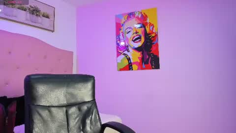 Snapshot of monica_420 chatting on June 20, 8:11 pm Monica online show from June 20, 8:11 pm