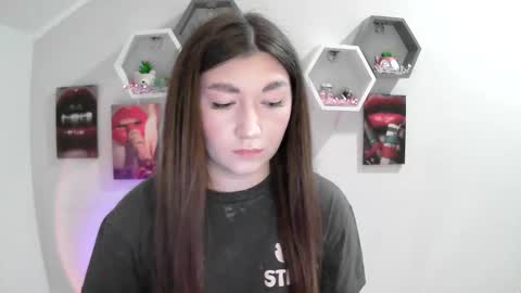 sweet girl and shine body online show from September 10, 6:02 am