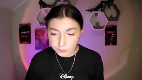 sweet girl and shine body online show from September 22, 12:07 pm