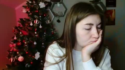 Snapshot of monica_sweets chatting on November 15, 7:38 am sweet girl and shine body online show from November 15, 7:38 am