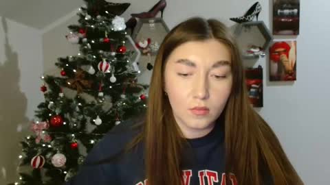 Snapshot of monica_sweets chatting on November 28, 1:03 pm sweet girl and shine body online show from November 28, 1:03 pm