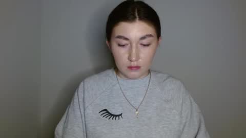 Snapshot of monica_sweets chatting on March 23, 7:29 pm sweet girl and shine body online show from March 23, 7:29 pm
