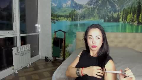 monica_weisss online show from January 3, 9:05 pm