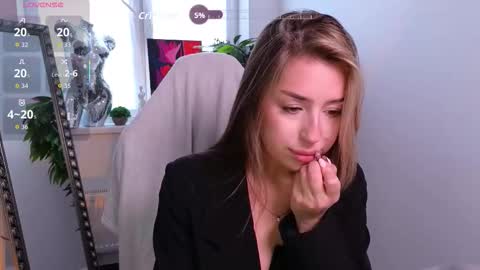 Snapshot of monicaweber_ chatting on October 18, 1:12 pm Monica online show from October 18, 1:12 pm