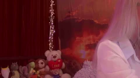 Snapshot of monicutex chatting on March 15, 2:06 am Monika online show from March 15, 2:06 am