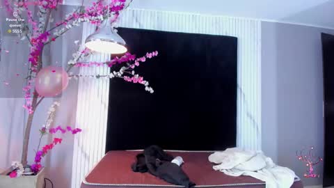 MONIK FOX online show from October 27, 7:51 pm