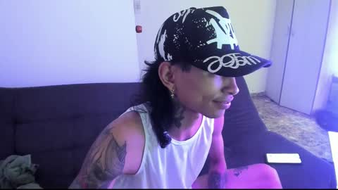 Snapshot of monkeyd_66 chatting on December 11, 1:49 pm monkeyd_66 online show from December 11, 1:49 pm