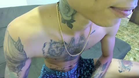 Snapshot of monkeyd_66 chatting on December 15, 11:45 am monkeyd_66 online show from December 15, 11:45 am