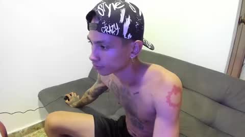 monkeyd_66 online show from December 20, 2:38 pm