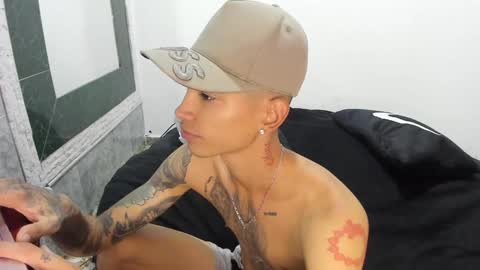 Snapshot of monkeyd_66 chatting on January 28, 11:07 pm monkeyd_66 online show from January 28, 11:07 pm