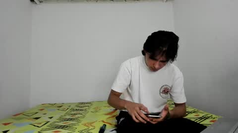 Snapshot of monky_0002 chatting on May 28, 3:53 pm monky_0002 online show from May 28, 3:53 pm