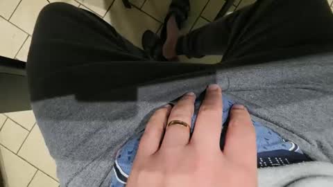 Snapshot of monoi2010 chatting on March 31, 12:45 am Nick online show from March 31, 12:45 am