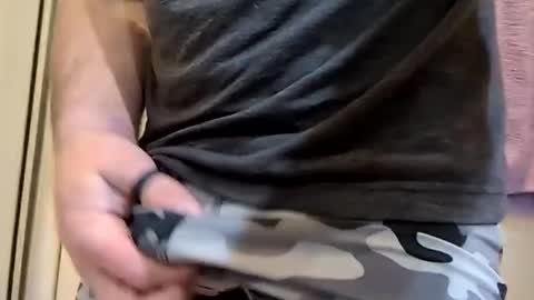 Snapshot of monrod2517 chatting on January 12, 1:27 pm monrod2517 online show from January 12, 1:27 pm