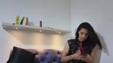 Snapshot of monserrat_trans chatting on February 26, 10:15 am Monserrat Salvatore online show from February 26, 10:15 am