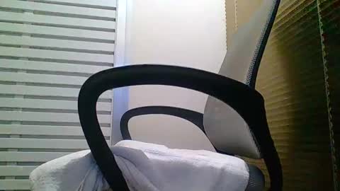 Snapshot of monster_affair chatting on March 10, 1:45 am monster_affair online show from March 10, 1:45 am