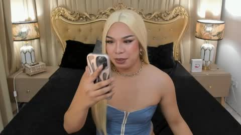OliviaRoxy online show from May 16, 4:42 am