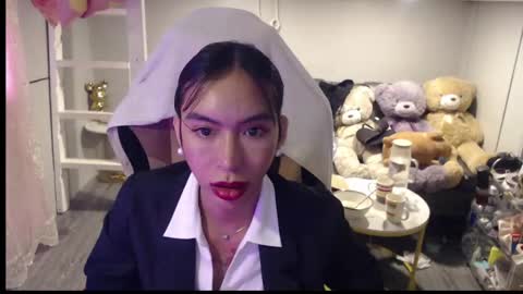 ELYSE A SIMPLE GIRL online show from April 19, 4:23 am
