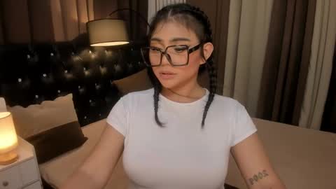 Snapshot of monstrouscockdivaontop chatting on December 17, 7:48 pm Ruthie online show from December 17, 7:48 pm