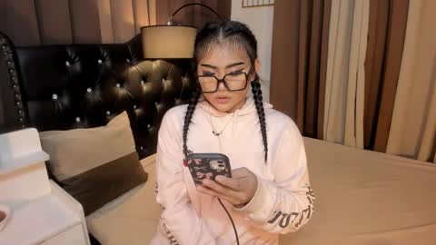 Snapshot of monstrouscockdivaontop chatting on January 25, 9:04 pm Ruthie online show from January 25, 9:04 pm