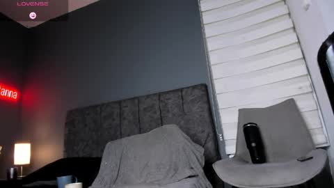 Snapshot of mont_777 chatting on May 22, 1:17 pm mont_777 online show from May 22, 1:17 pm