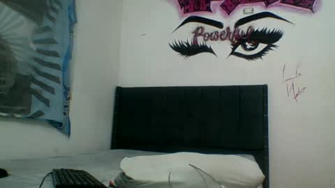 Snapshot of montana_florez chatting on July 30, 6:07 pm Walter online show from July 30, 6:07 pm