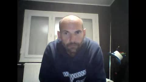 Snapshot of montmasse chatting on April 19, 9:06 pm montmasse online show from April 19, 9:06 pm