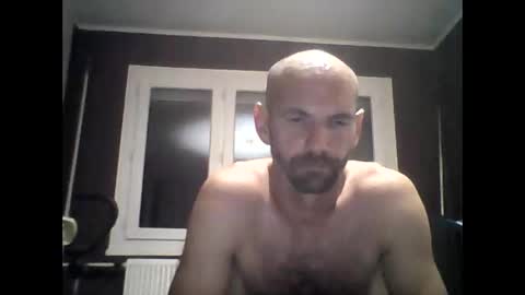 Snapshot of montmasse chatting on May 23, 10:36 pm montmasse online show from May 23, 10:36 pm